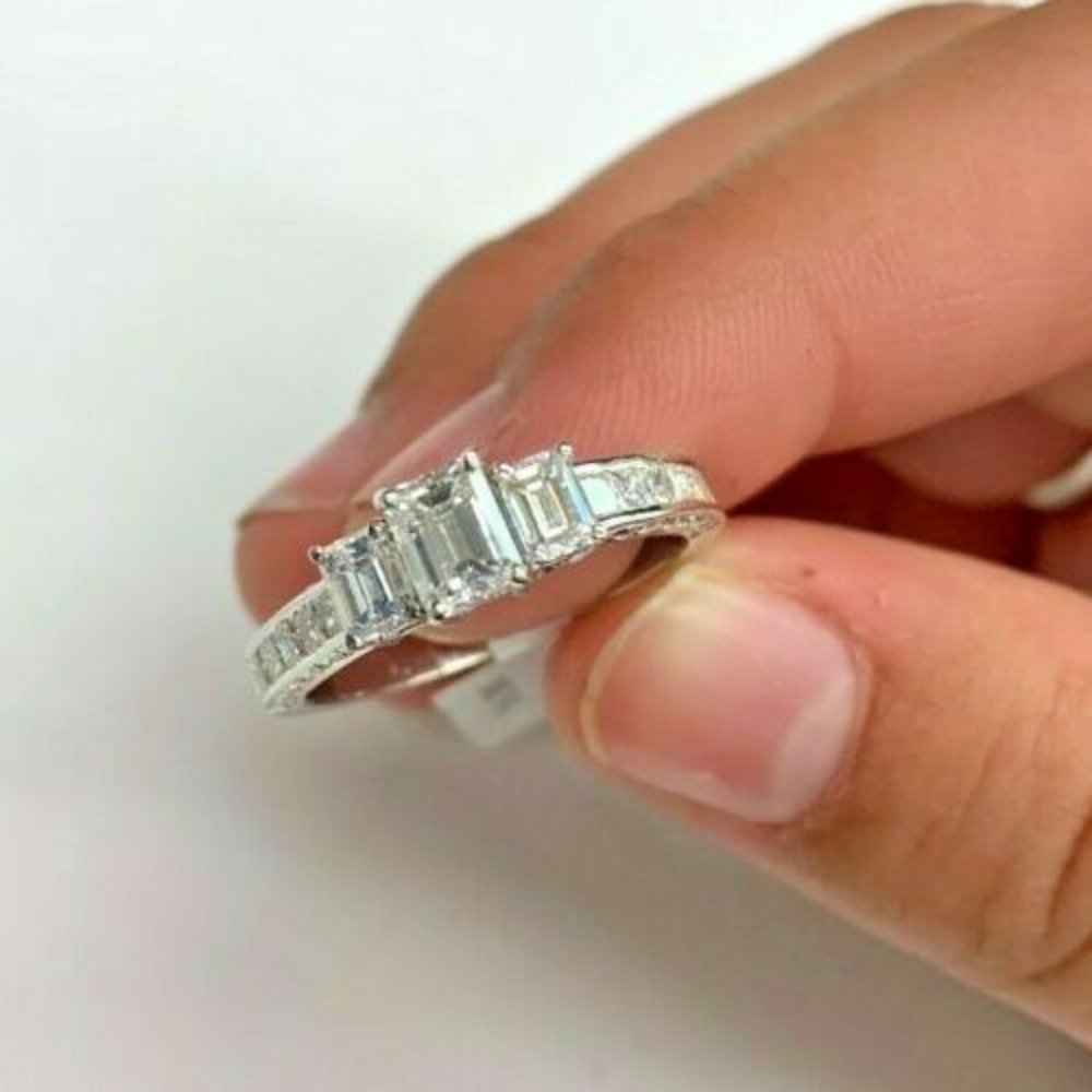 18k Gold Diamond Wedding Ring Emerald cut Bridal